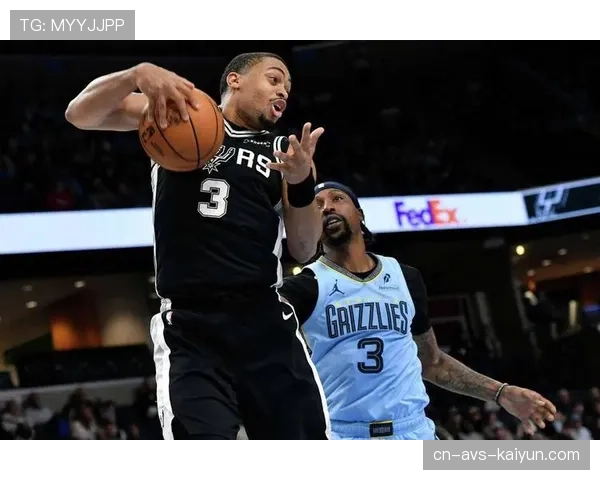 马刺不敌火箭，文班亚马高效贡献35+12+7封盖，球队战绩仍陷泥潭